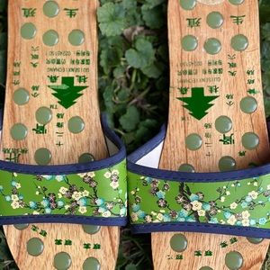 Wooden Slippers Massage Slip-on Sandals -8